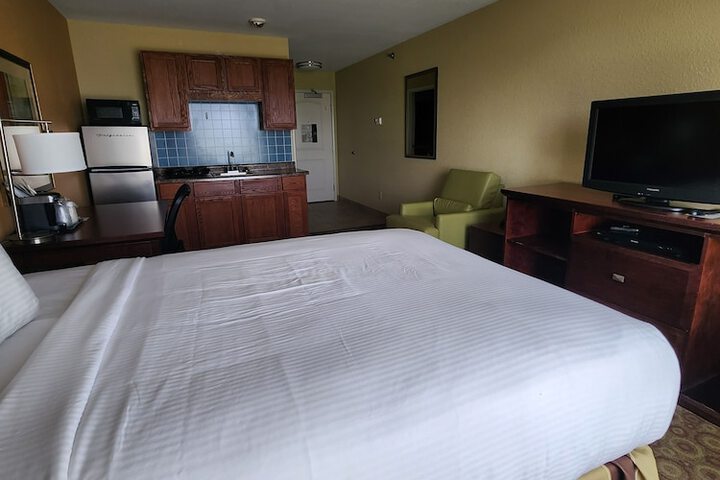 Room 52 of 85