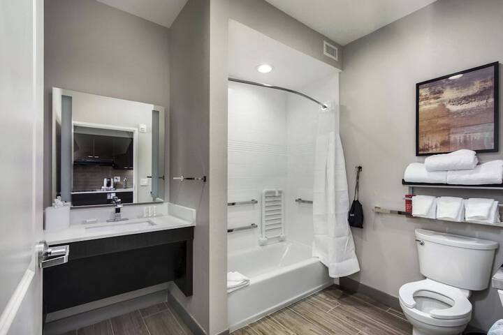 Room 20 of 48
