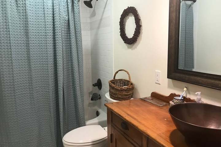Room 10 of 29