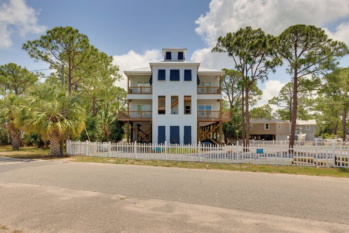 Luxe Family Condo w / Gulf View in Dauphin Island!