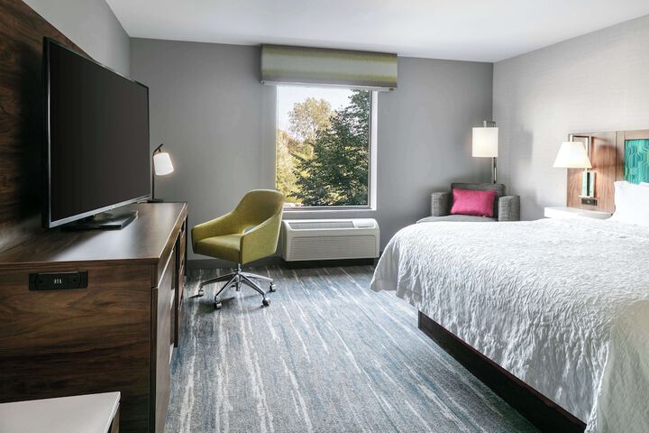 Room 32 of 44
