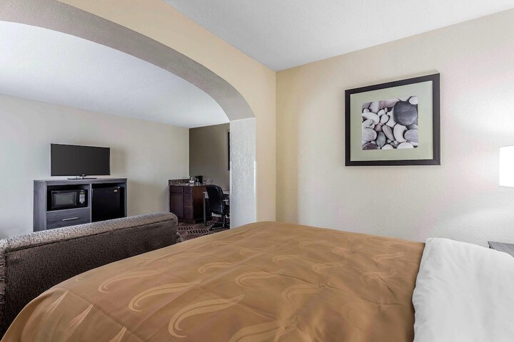 Quality Inn & Suites Salisbury South