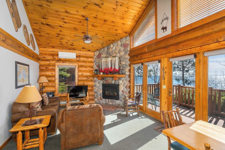 Grand Superior Lodge