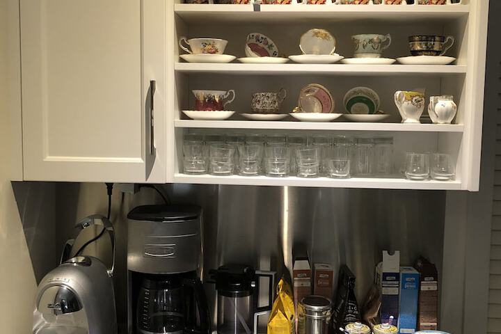 Breakfast/Coffee Service 33 of 41