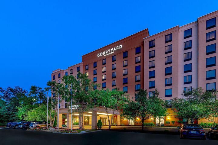 Hotel 4 of 50