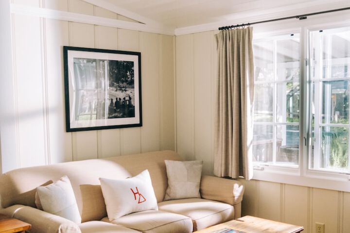 Room 28 of 37