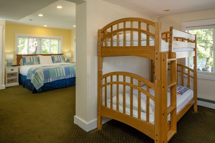 Glen Cove Inn & Suites