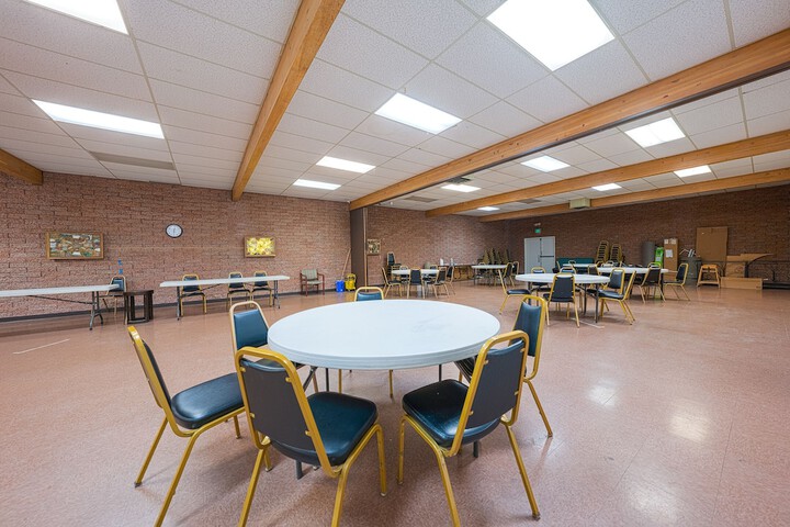 Ballroom/Hall 97 of 103