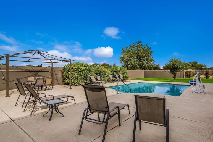 Pool 5 of 29