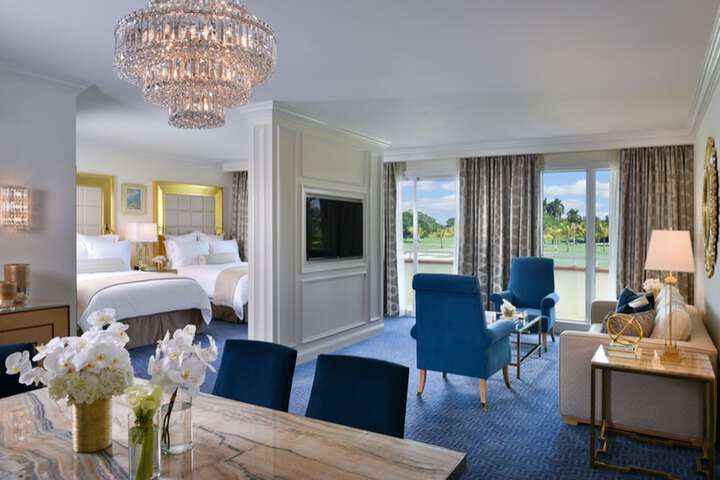 Room 52 of 118