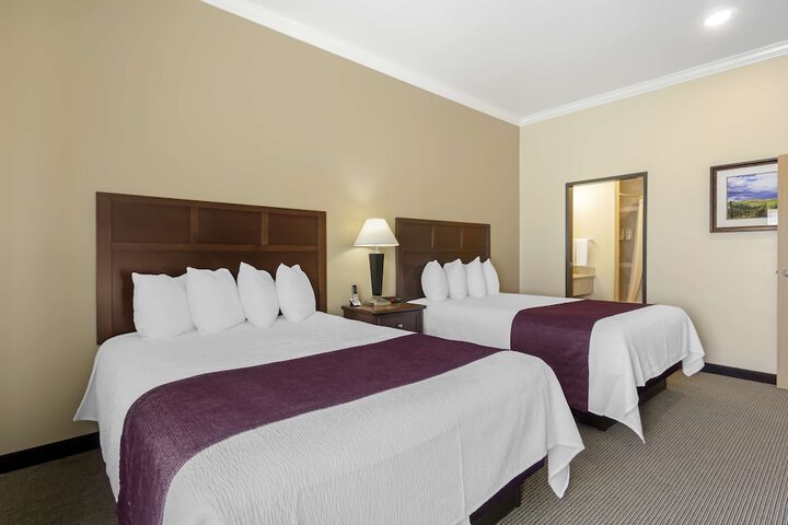 Room 21 of 74
