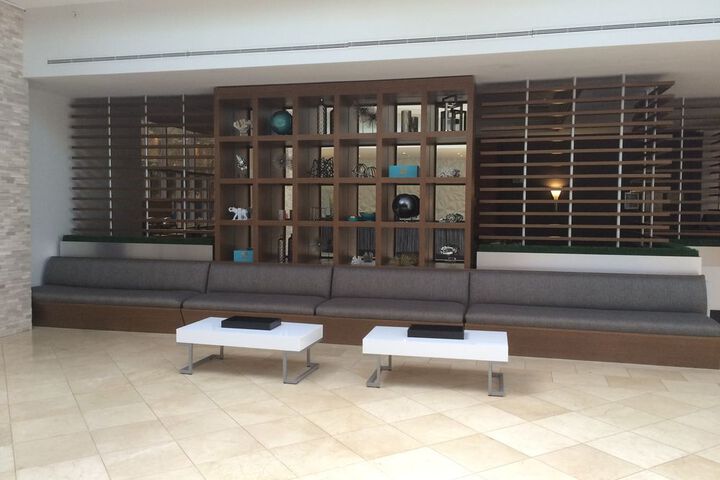 SAWGRASS GRAND HOTEL AND SUITES SPORTS C