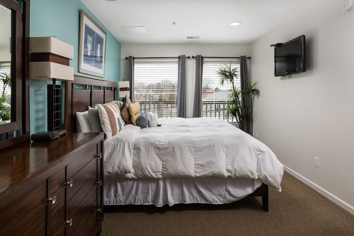 Room 144 of 279