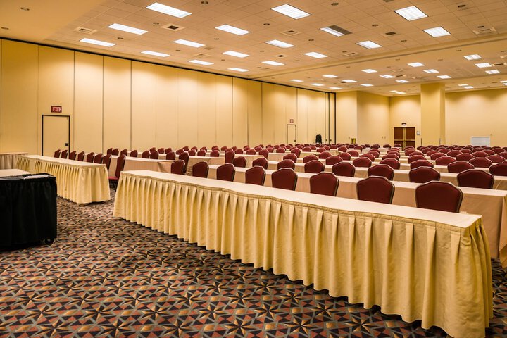 Crowne Plaza Springfield by IHG