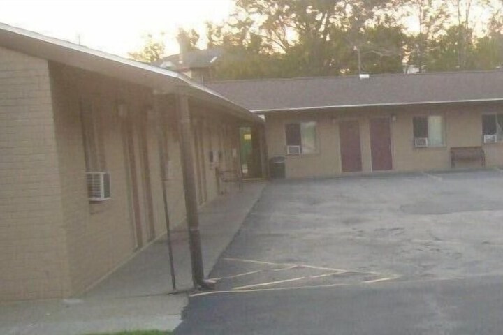Stadium View Inn