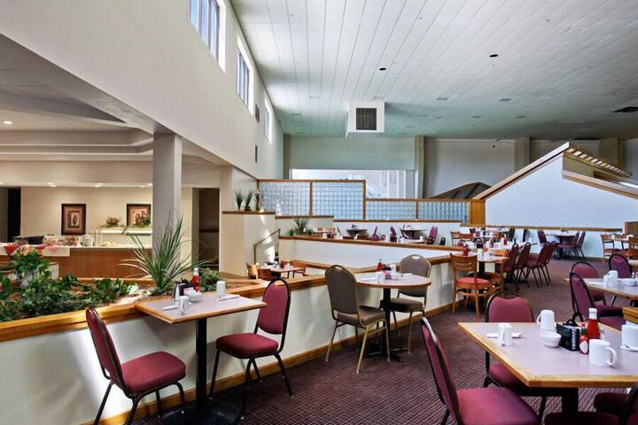 Salina Ambassador Hotel and Conference Center
