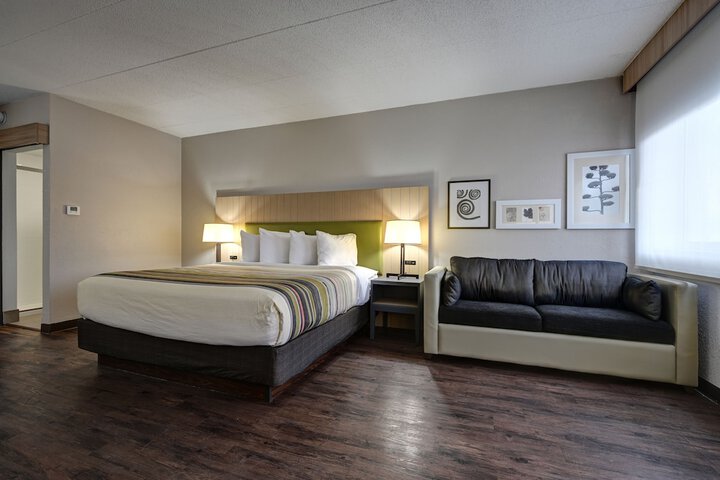 Country Inn & Suites by Radisson Pierre, SD
