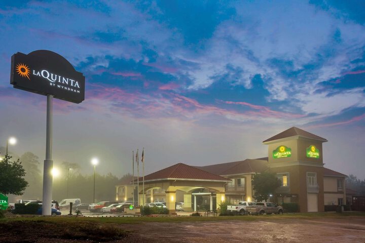 Hotel 2 of 31