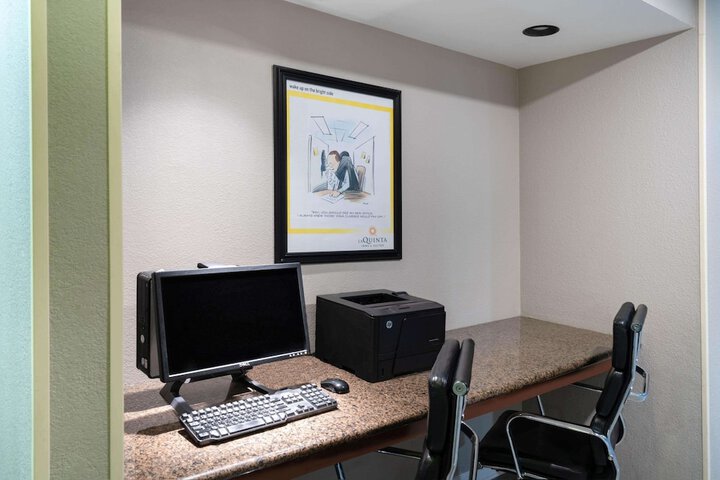 Business Center 58 of 59