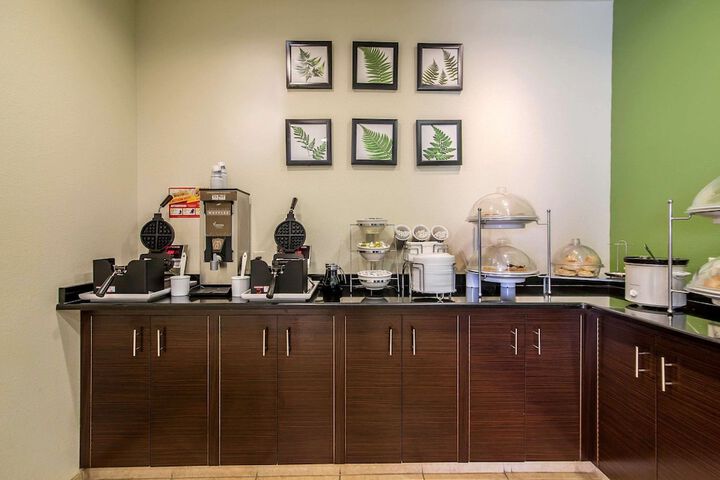 Breakfast/Coffee Service 41 of 46