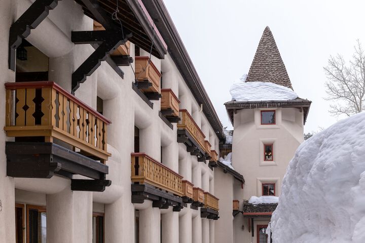Olympic Village Inn