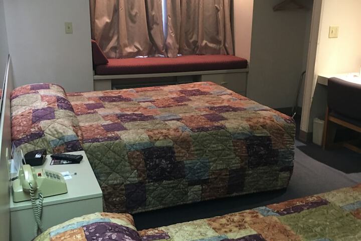 Room 30 of 53