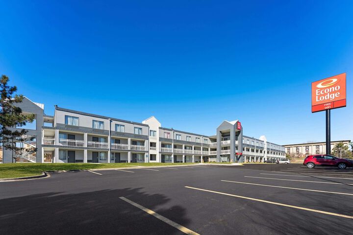Hotel 4 of 58