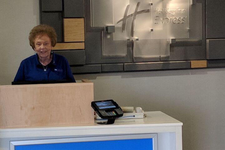 Holiday Inn Express Mt. Vernon by IHG