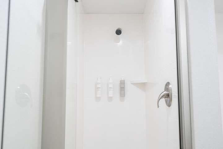 Room 25 of 74