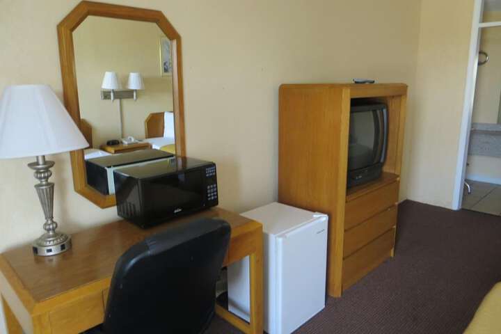 Room 9 of 35