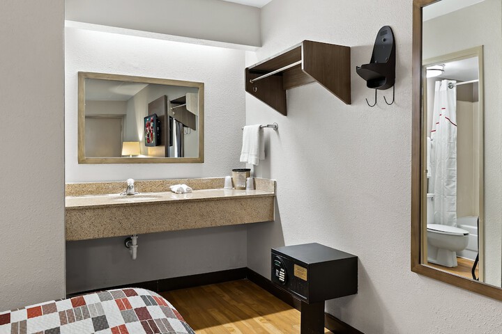 Room 31 of 41