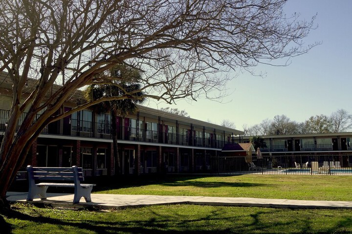 Baton Rouge West Inn