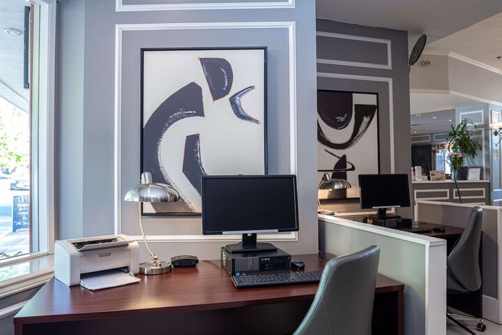 Business Center 67 of 67