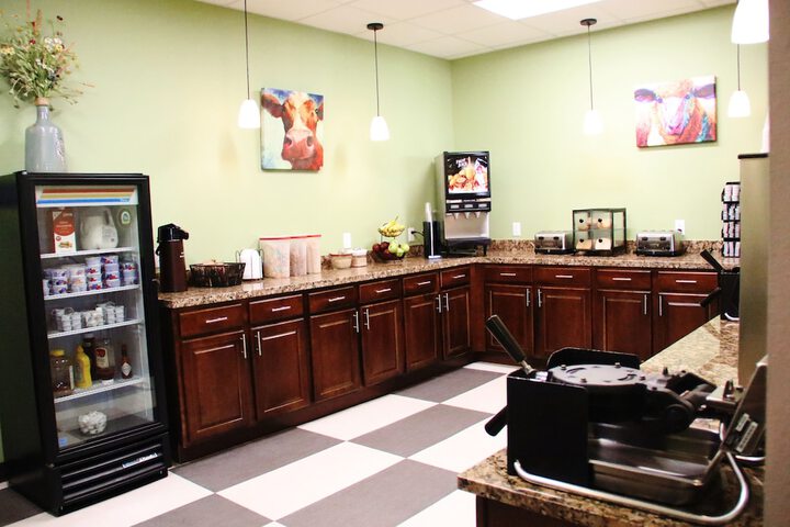 Cobblestone Inn & Suites - Fort Madison