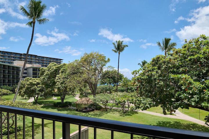 OUTRIGGER Kaanapali Beach Resort