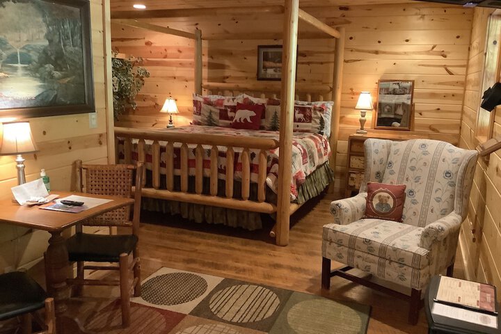 Nacoochee Valley Lodge
