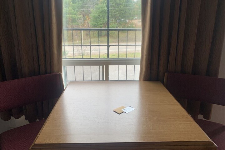 Room 15 of 41