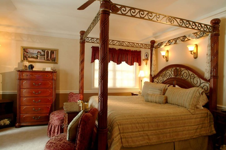 Room 19 of 51
