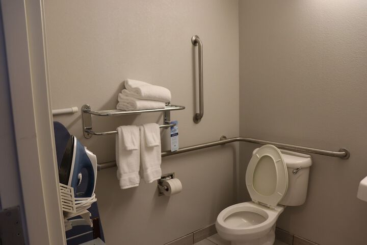 Microtel Inn & Suites by Wyndham Columbus / Near Fort Benning