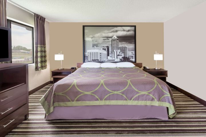 Room 10 of 20