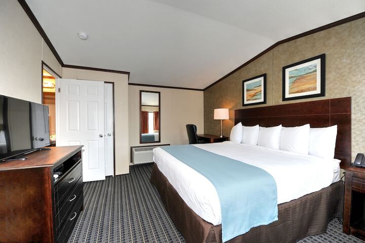 Instalodge Hotel & Suites