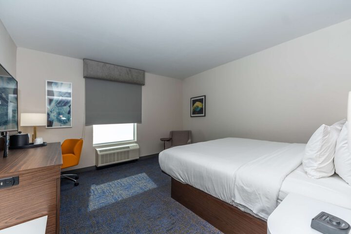 Room 20 of 69