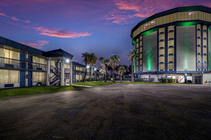 Quality Inn Pasadena - Houston East