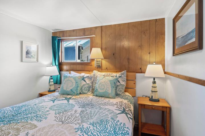 Oceanside Ocean Front Cabins