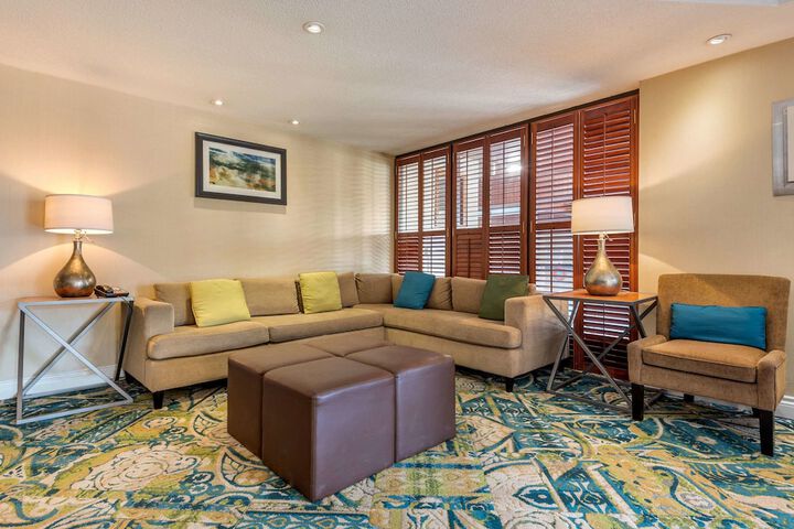 Hotel Interior 10 of 38