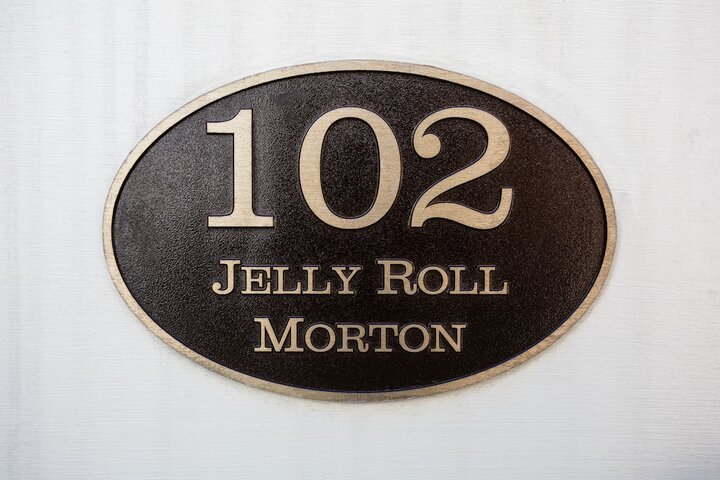 Hotel 14 of 106
