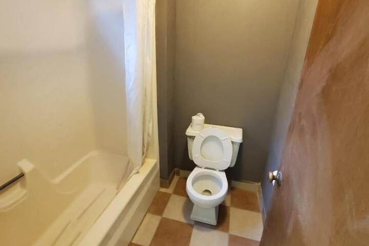 Room 18 of 35