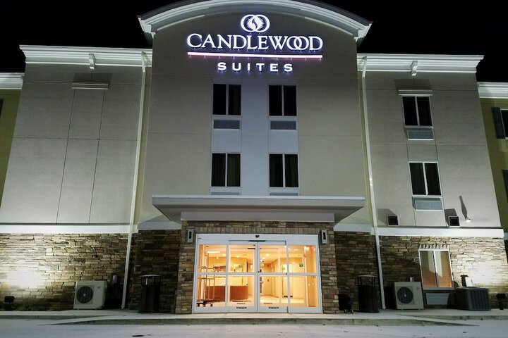 Hotel 5 of 40