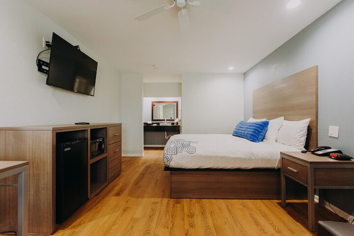 Scottish Inns and Suites - Near Kemah Boardwalk