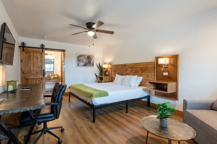 Room 5 of 14